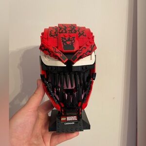 Lego Carnage bust fully disassembled with original manual